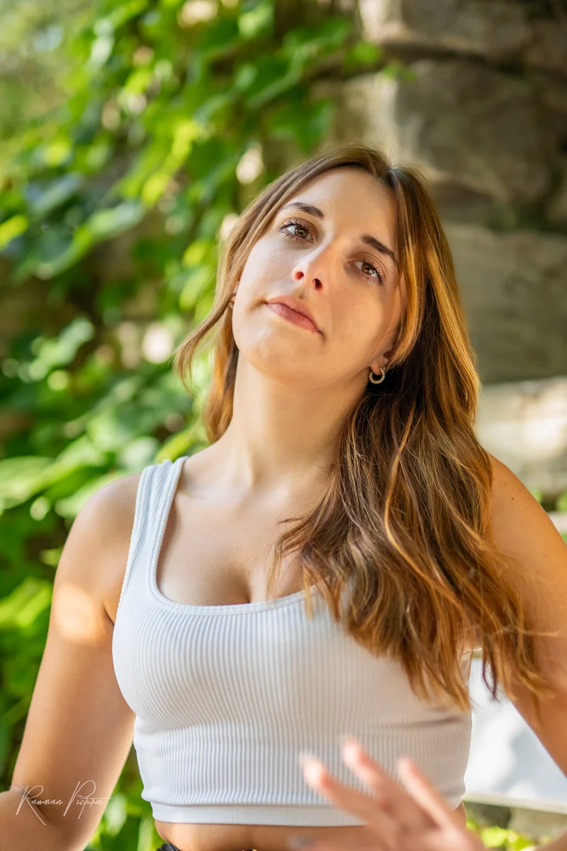 RawmanPictures - Sebastian Schiefermayr | Shooting Sophie N. | Natürliche Portraitfotografie im Freien, sommerliches Licht und entspannte Atmosphäre.
