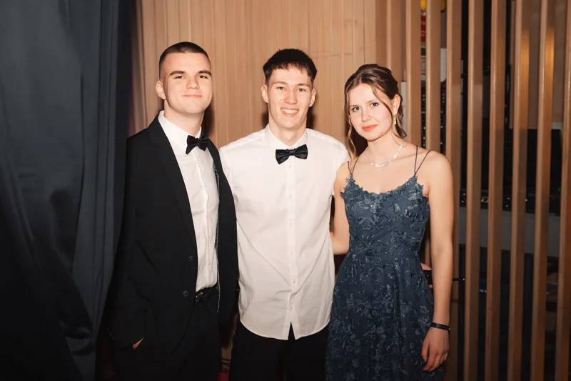 RawmanPictures - Sebastian Schiefermayr | Maturaball HTL1 | Glamouröses Eventfoto: Elegante Abendgarderobe, stilvolle Fotografie, unvergessliche Momente.