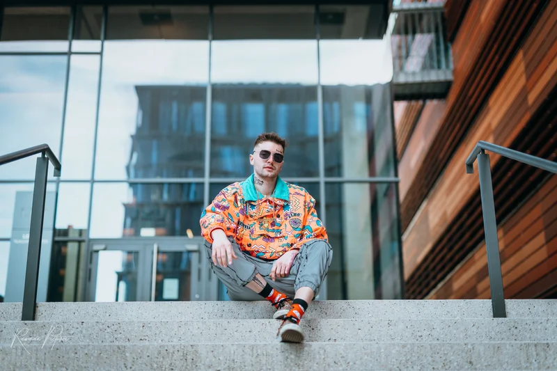 RawmanPictures - Sebastian Schiefermayr | Musikvideodreh "Flinz Asozial" | Moderner Streetstyle-Porträtfotografie in urbaner Umgebung für Lifestyle-Shootings.