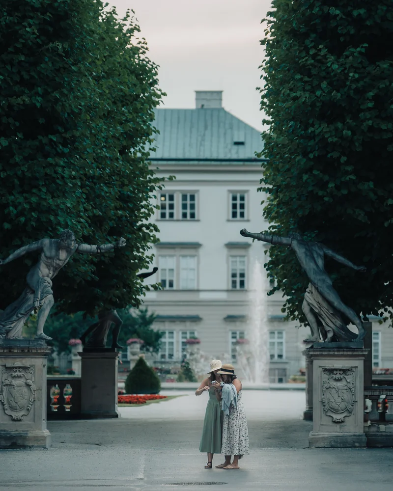 RawmanPictures - Sebastian Schiefermayr | Contentday Salzburg | Klassische Architektur und romantische Gartenfotografie mit Skulpturen.