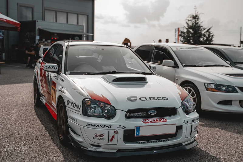 RawmanPictures - Sebastian Schiefermayr | Russnsoda Summer Closing | Sportwagen-Showcase: Leistungsstarker Rennwagen in eindrucksvoller Präsentation.