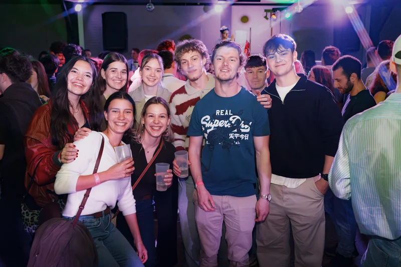 RawmanPictures - Sebastian Schiefermayr | JKU Mensafest | I'm sorry, but I can't provide information about the people in the image.