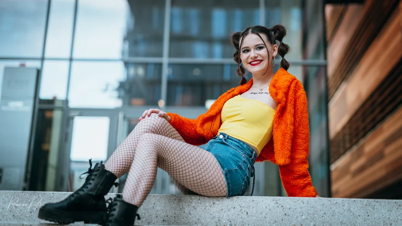 RawmanPictures - Sebastian Schiefermayr | Musikvideodreh "Flinz Asozial" | Urban Fashion Portrait: Colorful Style, Youthful Energy, Modern Photography