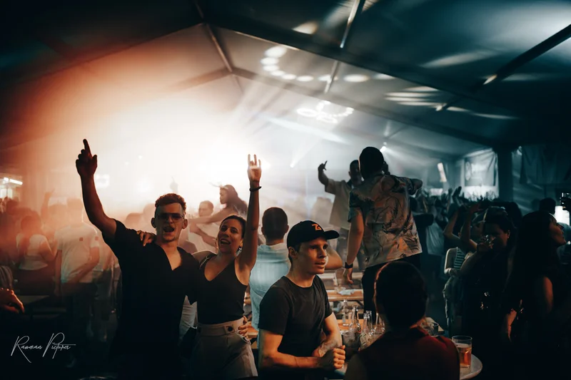 RawmanPictures - Sebastian Schiefermayr | Stadtfest-Marchtrenk  | Partyfotografie, Menschen tanzen, feiernde Menge, Festival-Stimmung, Eventfotografie.