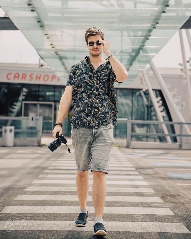 RawmanPictures - Sebastian Schiefermayr | Personal Shooting | Fotograf bei der Arbeit: kreative Outdoor-Shootings, moderne Bildästhetik.