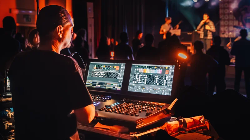 RawmanPictures - Sebastian Schiefermayr | Krampusnacht | Live-Event-Fotografie: Technik und Atmosphäre auf Konzerten eindrucksvoll festhalten.